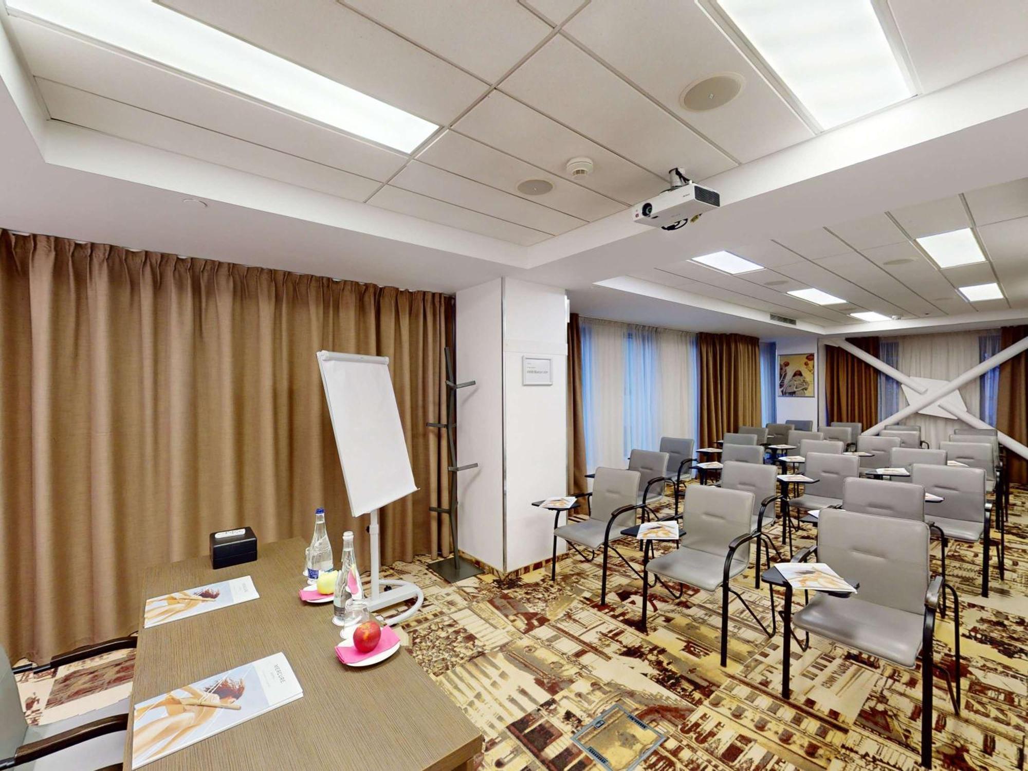 Mercure Bucharest City Center Kültér fotó