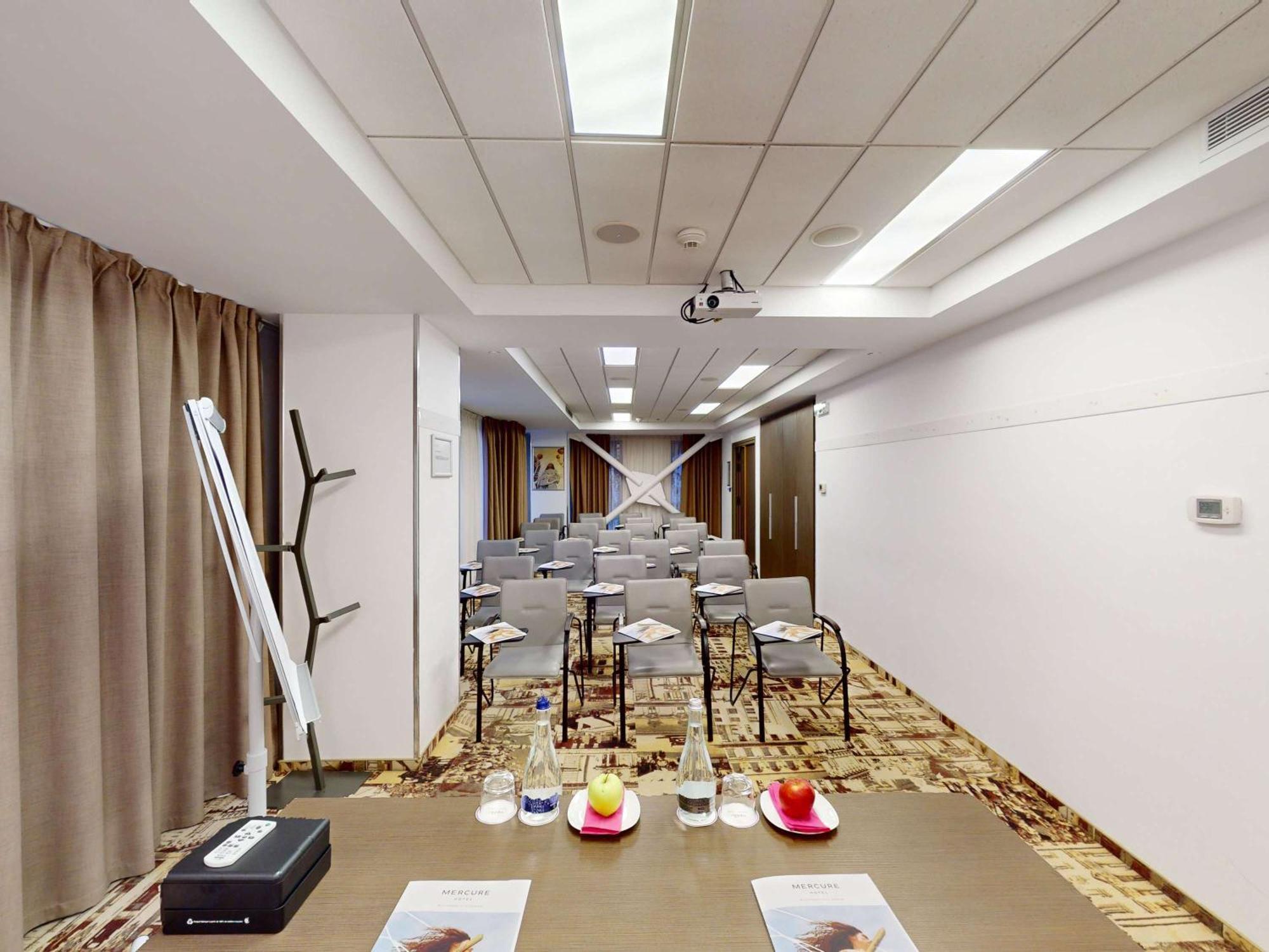 Mercure Bucharest City Center Kültér fotó